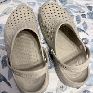 BOGS Beige Slip-On Clogs Unisex